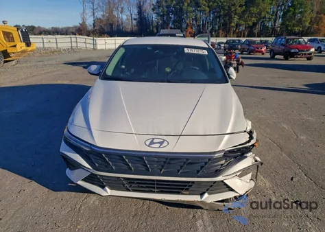 2024 Hyundai Elantra Se z USA, uszkodzony, nr VIN KMHLL4DG8RU759967